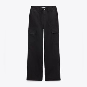 Zara High Waisted Straight Cargo Pants in Black Size 6